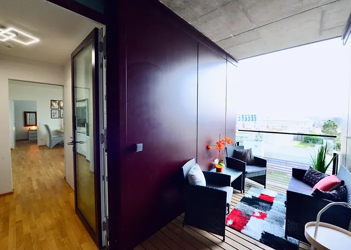 Skyscraper-feeling With Parking Nearby