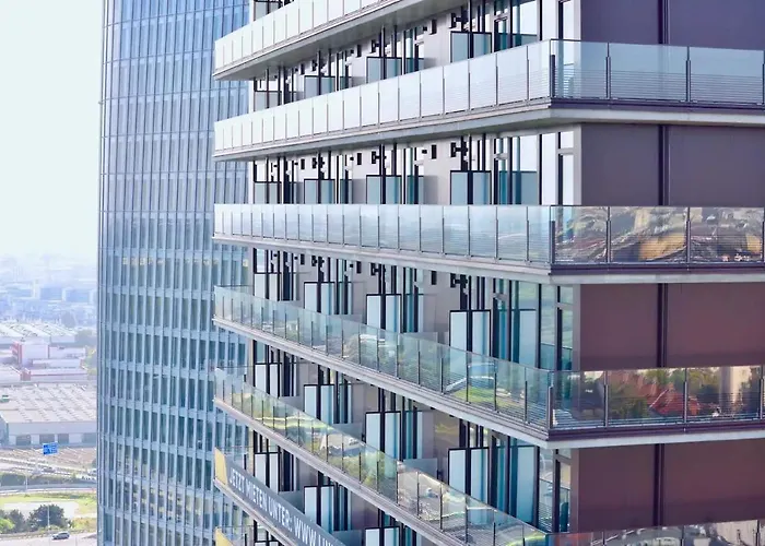 Skyscraper-feeling With Parking Nearby